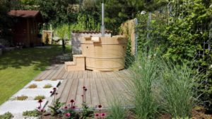 Tolles Gartenprojekt mit Balubad Holzbadebottich!