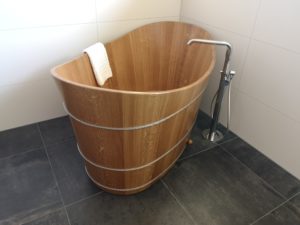 Sitzbadewanne