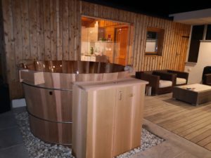 Wellness Oase mit Balubad Zedern Bottich!