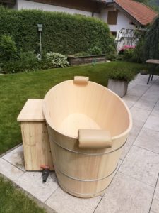 Außenbadewanne Lärche Natur