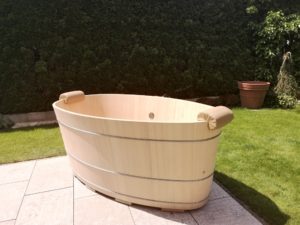 Außenbadewanne Lärche Natur