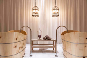 Badewanne Daniela, Zirbe